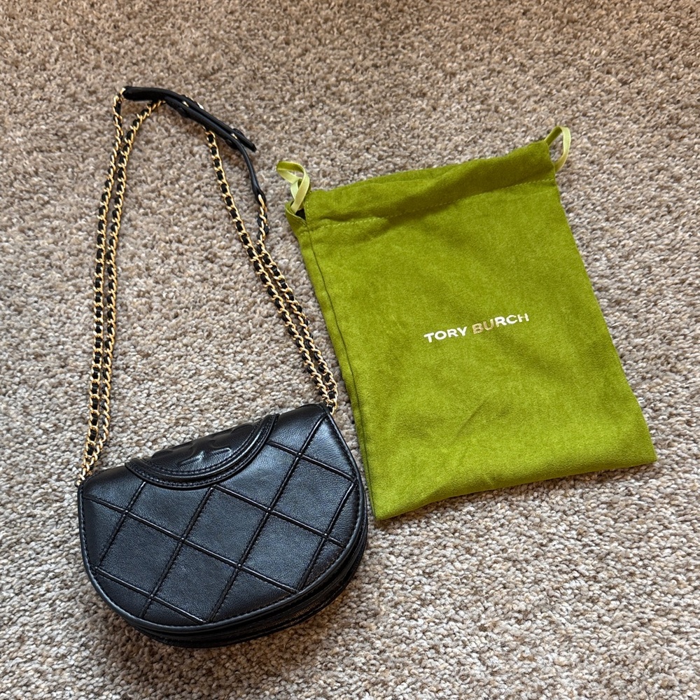 Tory Burch Fleming Mini Chain Wallet